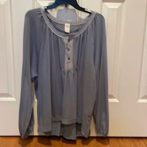 We The Free Women’s long sleeve cotton blend top size medium